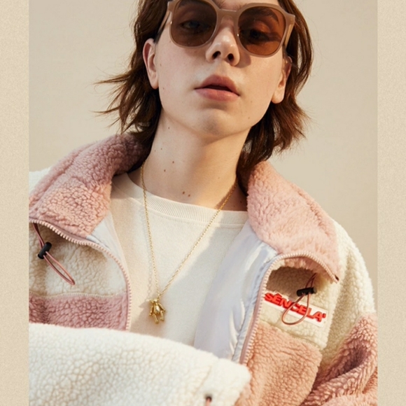 Sencela Oversized Sweater - Picture 4 of 7